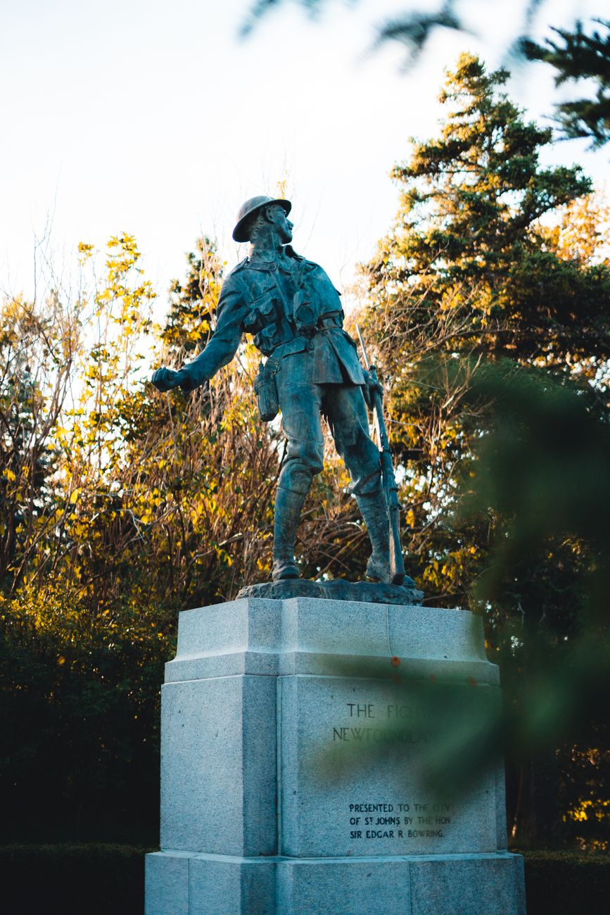 The Fighting Newfoundlander statue.